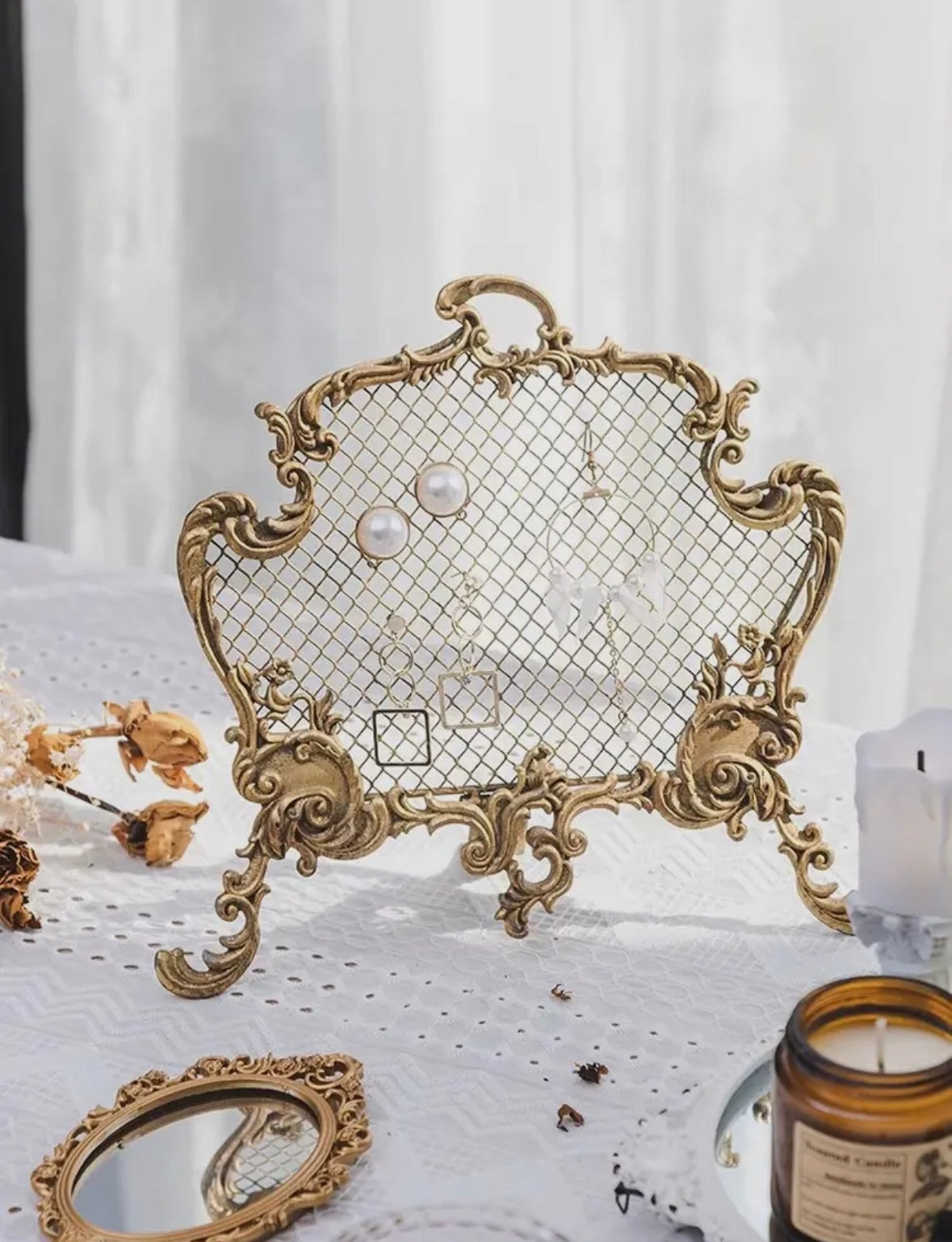 Pewter Jewelry Screen